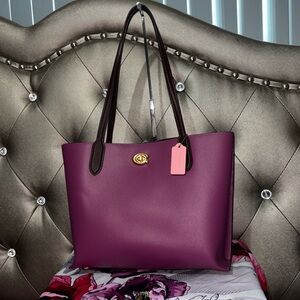 Coach Willow Tote Color block in Deep Plum/Multi